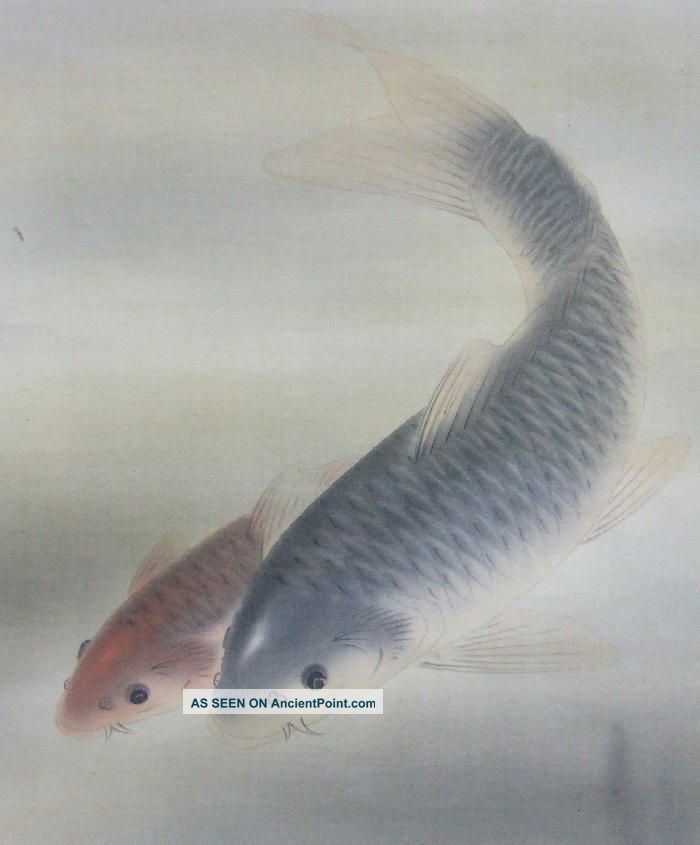 F910: Japanese Hanging Scroll Swimming Three Carps With Signed Box. Paintings & Scrolls photo