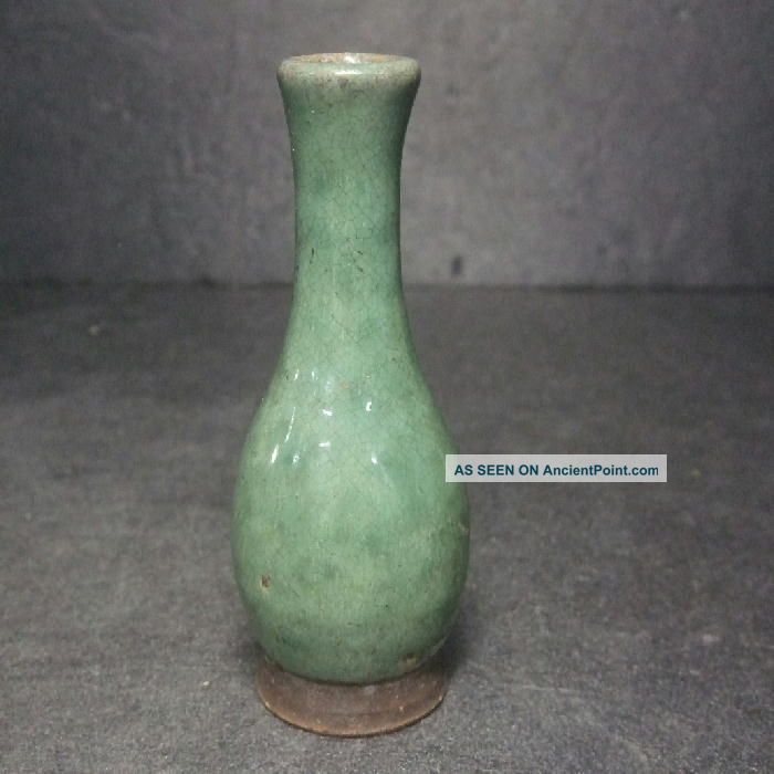 F213: Chinese Old Blue Porcelain Ware Small Flower Vase With Good Tone Vases photo