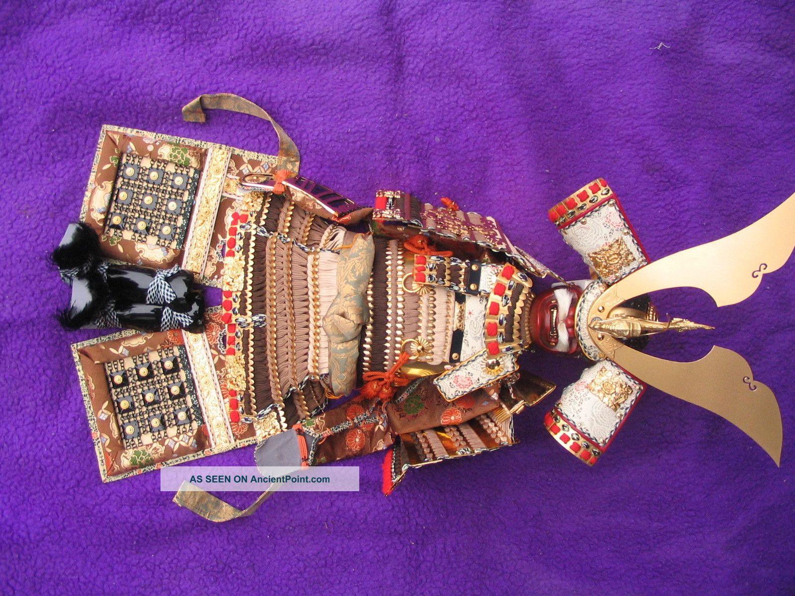 Japan Yoroi Kabuto Armor For Boy`s Day Festival Iron Mask Samurai 75cm Armor photo