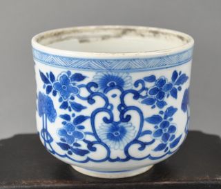 A Chinese 18c Blue&white Floral Jar - Kangxi photo