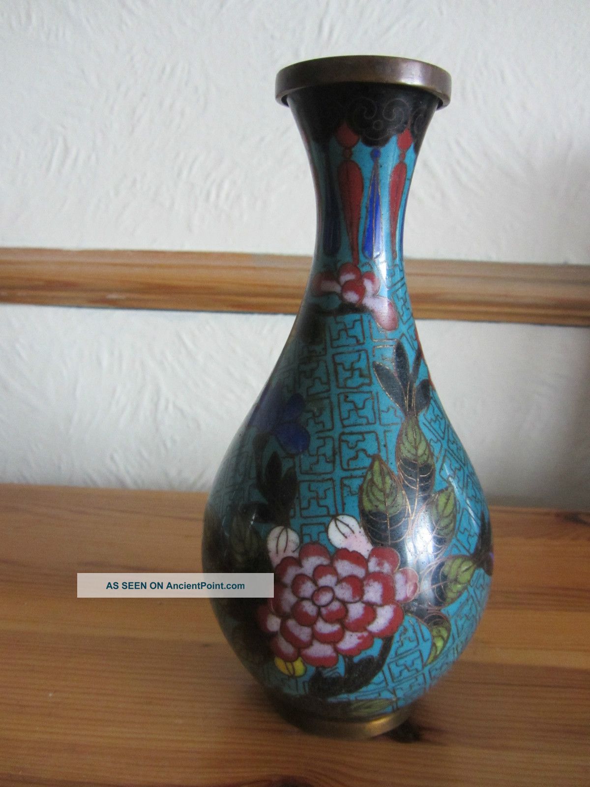 Antique 19th Century Chinese Cloisonne Floral Decorated Vase Cloisonne photo