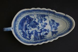 Antique Chinese Export 18c Blue And White Sauce Dish photo