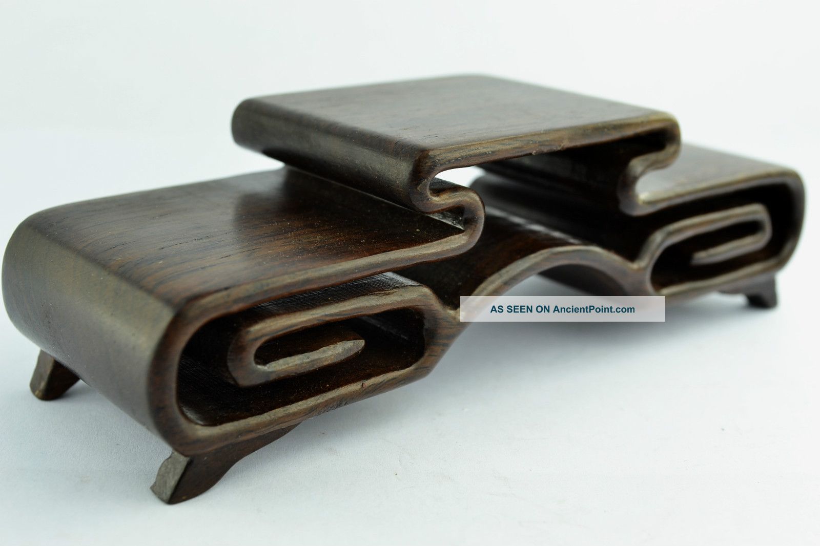 China Collectibles Old Handwork Wood Shelf For Snuff Bottle,  Vase,  Statue Snuff Bottles photo