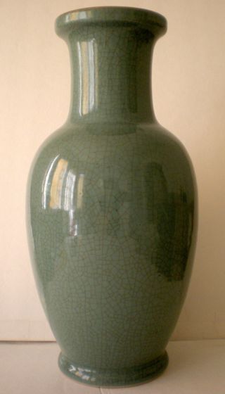 Early 20th Century Chinese Porcelain Celadon Vase With Fine Crackle Glaze photo