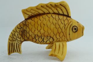- China Collectibles Old Hand Carving Richer And Richer Fish Statue photo