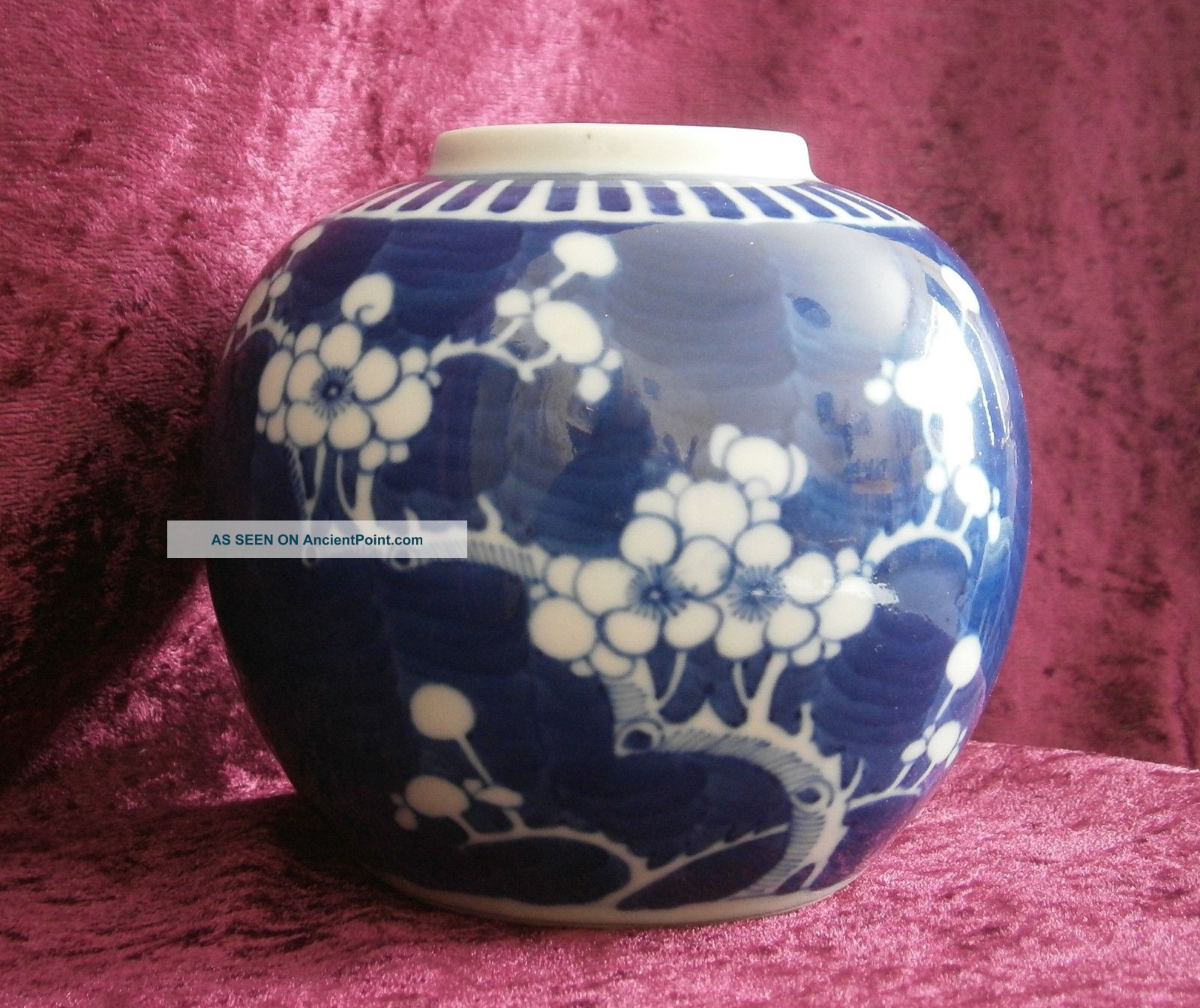 Good Antique Chinese Prunus Blossom Porcelain Jar - Vases photo
