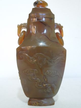 3.  A Chinese Agate Vase With Lid Probably 18th To 19th C photo