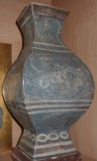 Han Dynasty Antique Chinese Vase photo