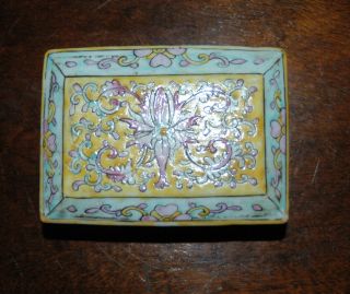 Chinese Export Famille Rose Porcelain Box 1890 - 1910 photo