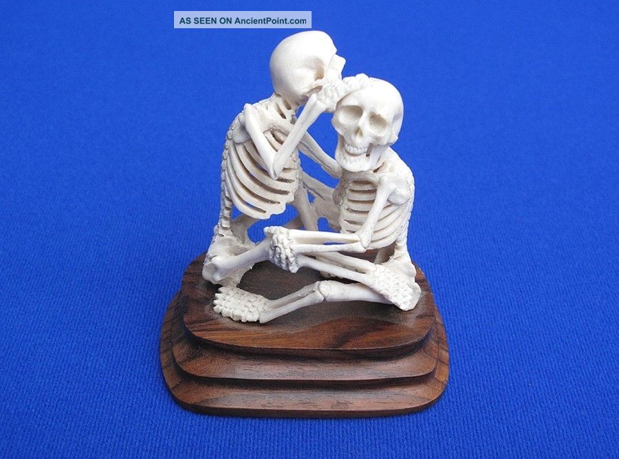 Fine Antique Carved Ox Bone 