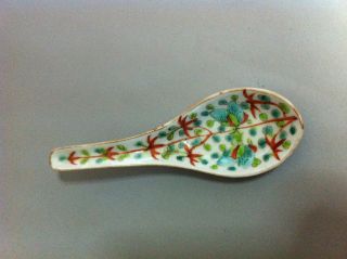 Antique Peranakan Nonya Ware,  Straits Chinese Porcelain - A Teaspoon,  Signed photo