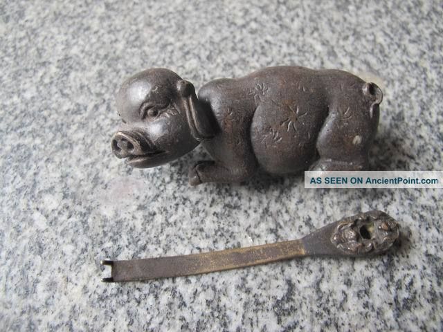 Chinese Bronze Old Vivid Piggy Shape Lock Unique Style 7 Other photo