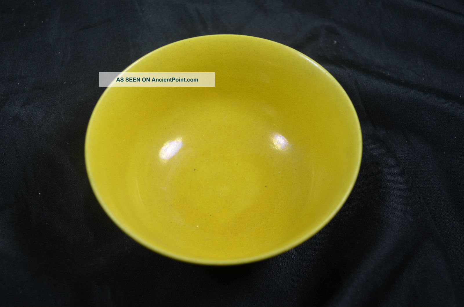 Chinese Monochrome Yellow Glaze Porcelain Bowl Bowls photo