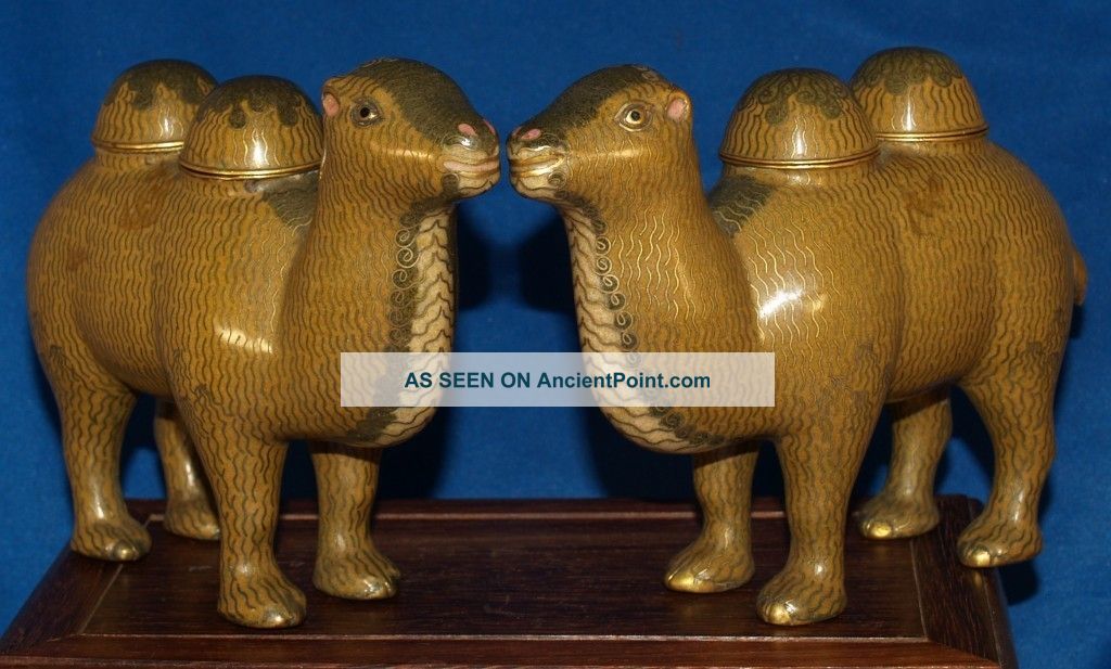 Very Rare Pair Of Antique Chinese Cloisonne Inkwells In The Shape Of Camels Other photo