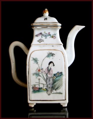 Unusual 19th.  C Antique Export Chinese Porcelain Teapot With Figures photo