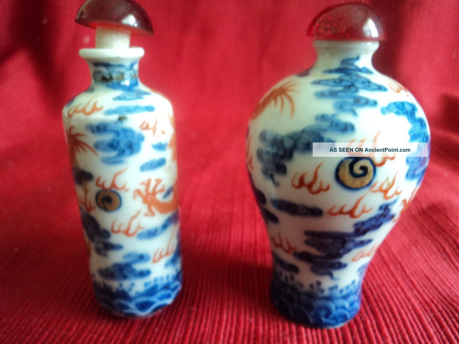 A Set Rarest Antique Chinese 18th Carved 2 Colors Snuff Bottle Enameled Figure Snuff Bottles photo