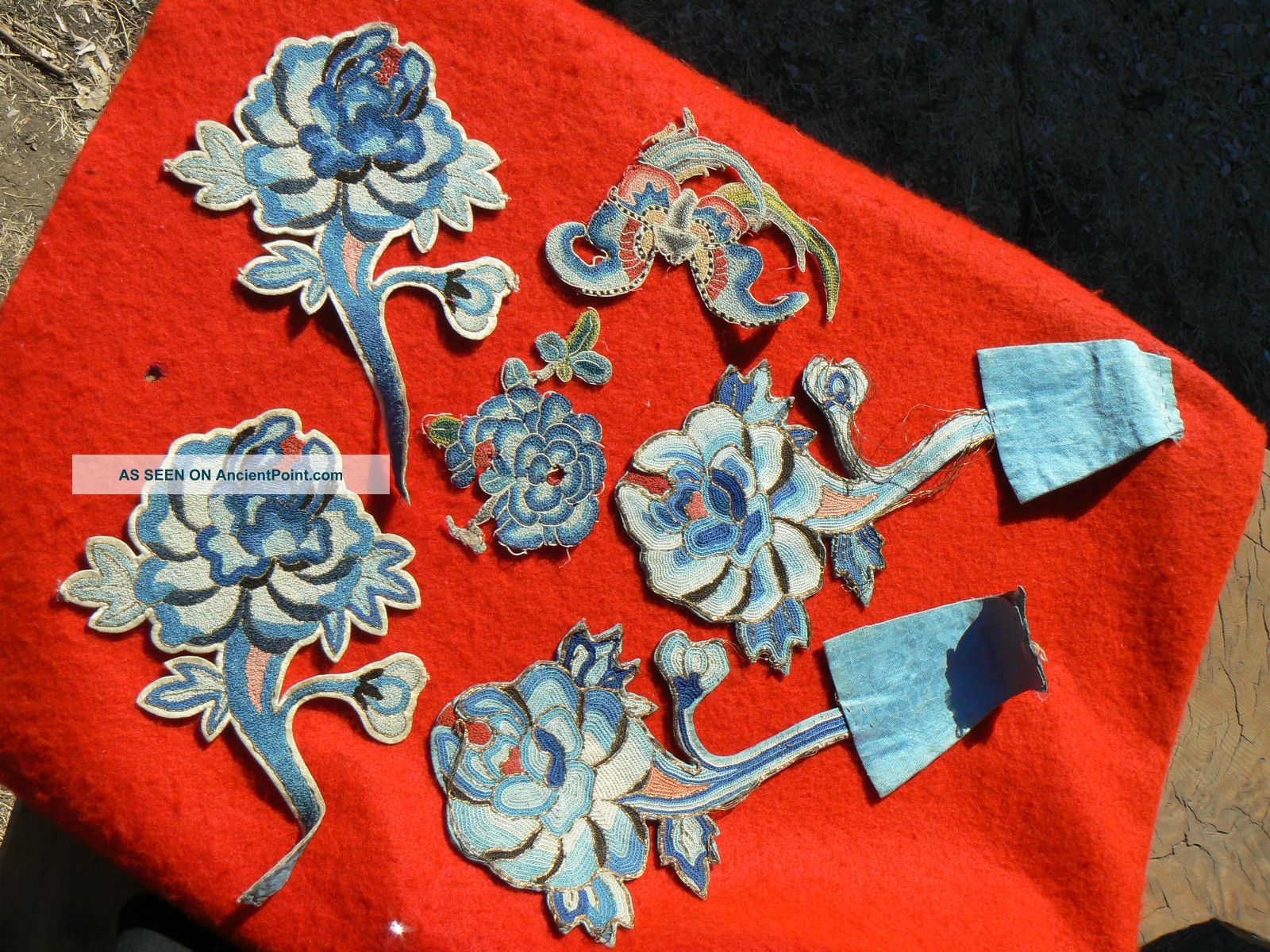 Set Of 6 Pieces Antique Chinese Embroidered Appliques For Robe Robes & Textiles photo