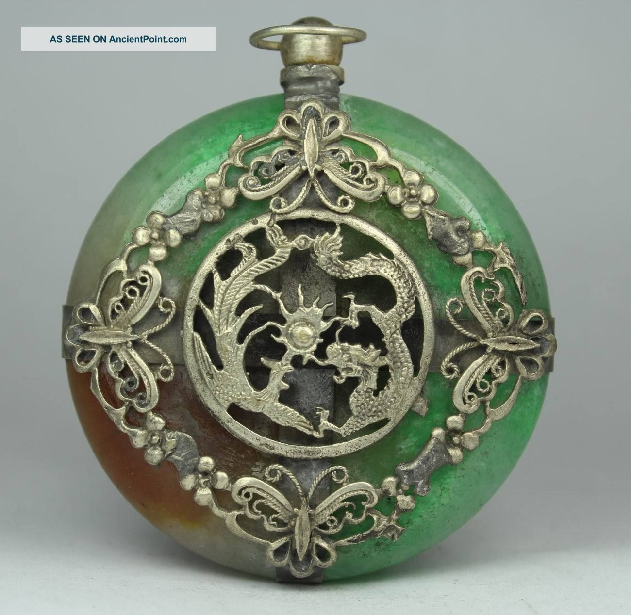 Chinese Handwork Jade Dragon Butterfly Old Pendant Necklaces & Pendants photo