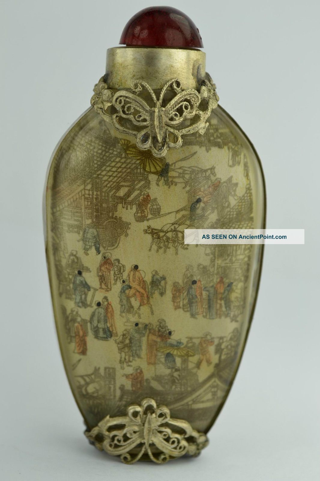 China Collectibles Old Decorated Hand Glass Inside Market Dragon Snuff Bottle ++ Snuff Bottles photo