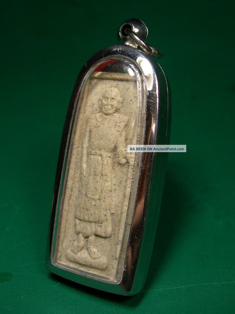 Old Lp Sook Thai Buddha Saint Wat Pakklongmakamtao Amulet Pendant Amulets photo