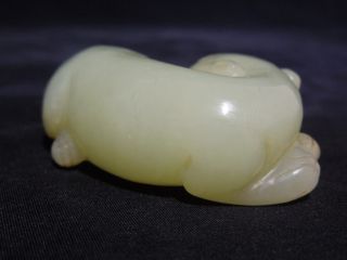 16. .  A Chinese Celadon Jade Carving Of A Cat With A Glass Probably18th To 19th C photo