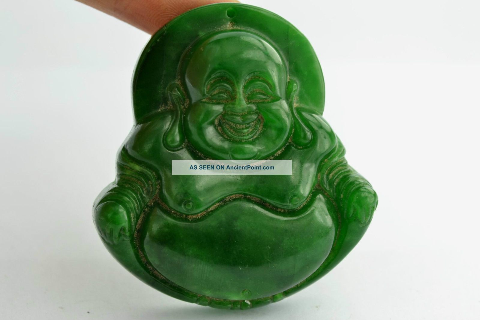 China Collectibles Old Decorated Wonderful Handwork Jade Carving Dragon Pendant Latin American photo