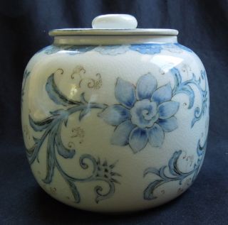 Vintage Covered Ginger Jar Blue White Chinese No Export Marks Delicate Flora photo