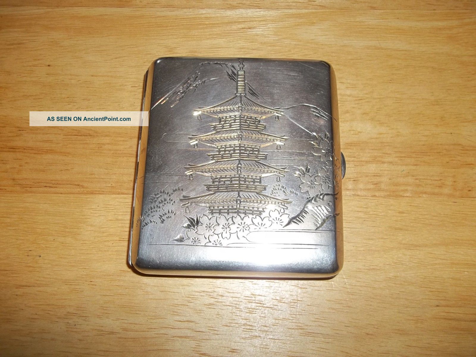 Antique Japanese 950 Grade Sterling Silver Etched Cigarette Case Mt Fuji Pagoda Cigarette & Vesta Cases photo