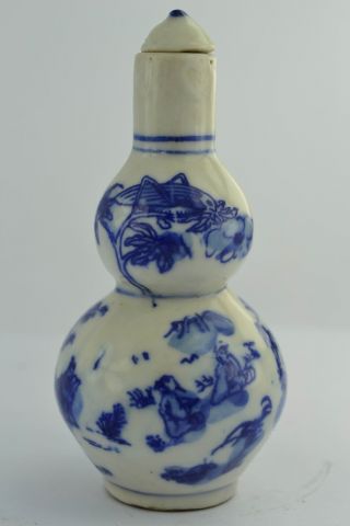 China Collectibles Old Decorated Handwork Porcelain Painting Figure Snuff Bottle photo