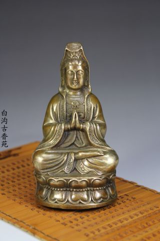 Chinese Bronze Amulet Buddha Sit Lotus Kwan - Yin Statue Guanyin Figure Netsuke photo