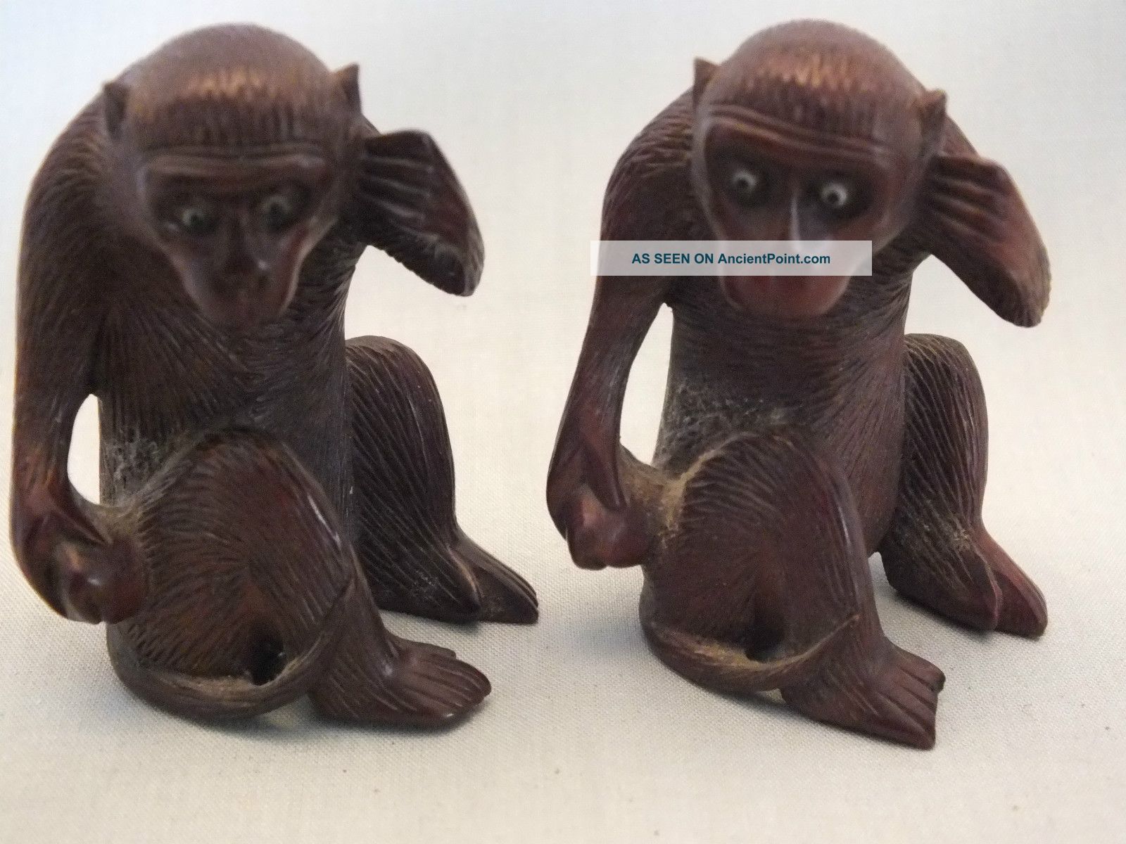 2 Chinese Carved Hardwood Studies Of Monkeys 20thc Woodenware photo