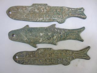 Collection Bronze Chinese Delicate Animal Carving Fish Shape Pendant Statue - K0 photo