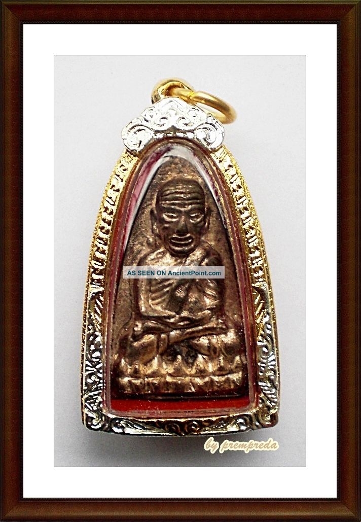 Invaluable 19year Lp Tuad Somdej Phra Sangkharat Bless Thai Buddha Amulet No.  748 Amulets photo