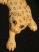 Antique Japanese 象牙 Ox Bone Okimono Flat Figure Leopard Enamel Eyes Signed Netsuke photo 3