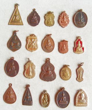 20 Thai Buddhist Buddha Lucky Antique Pendants Brass photo