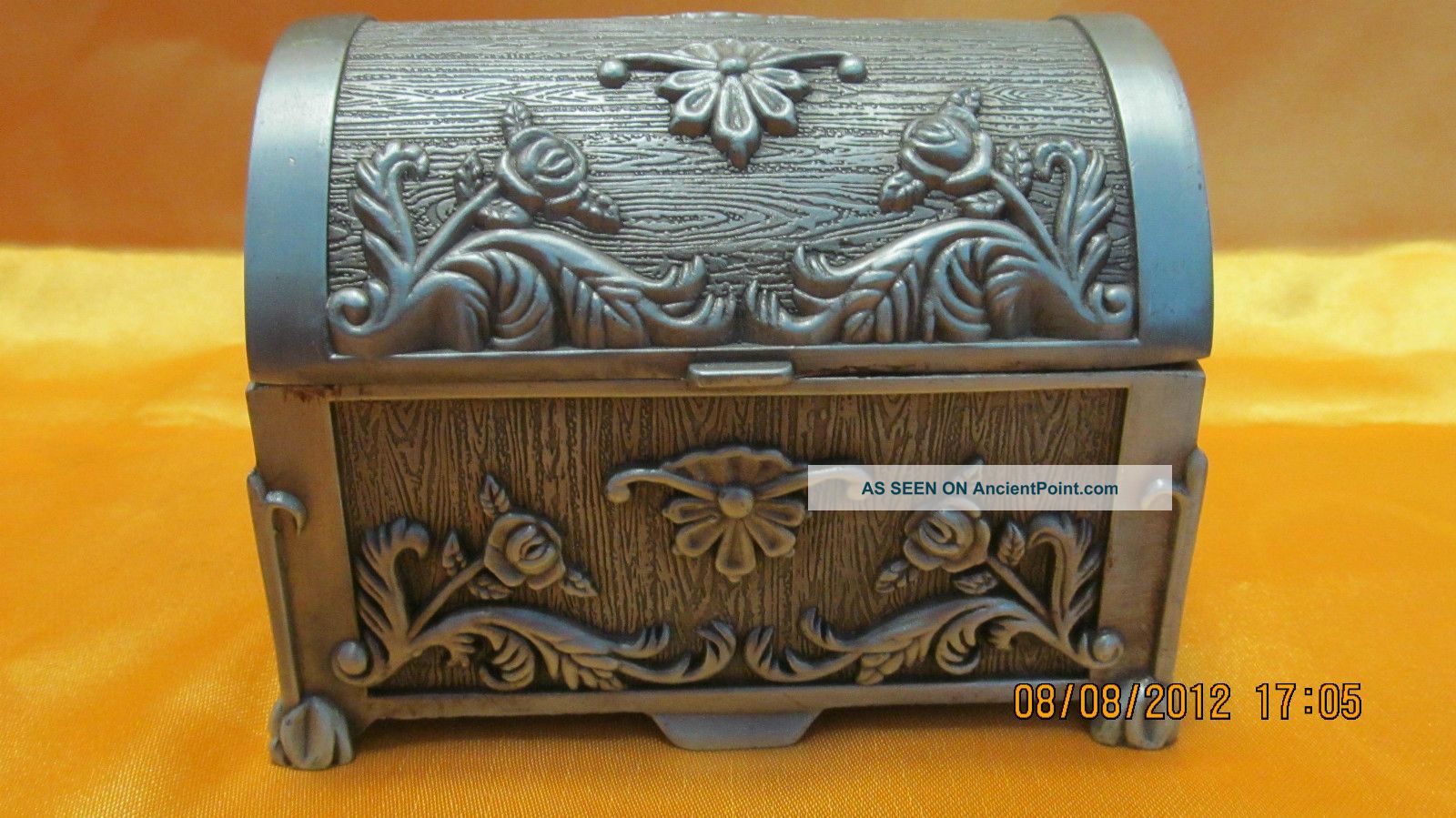 Big Box Exotic Style Promotion Price Boxes photo