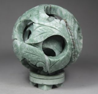 Chinese Old Jade Handwork Carving Dragon Ball Statue Decoration photo