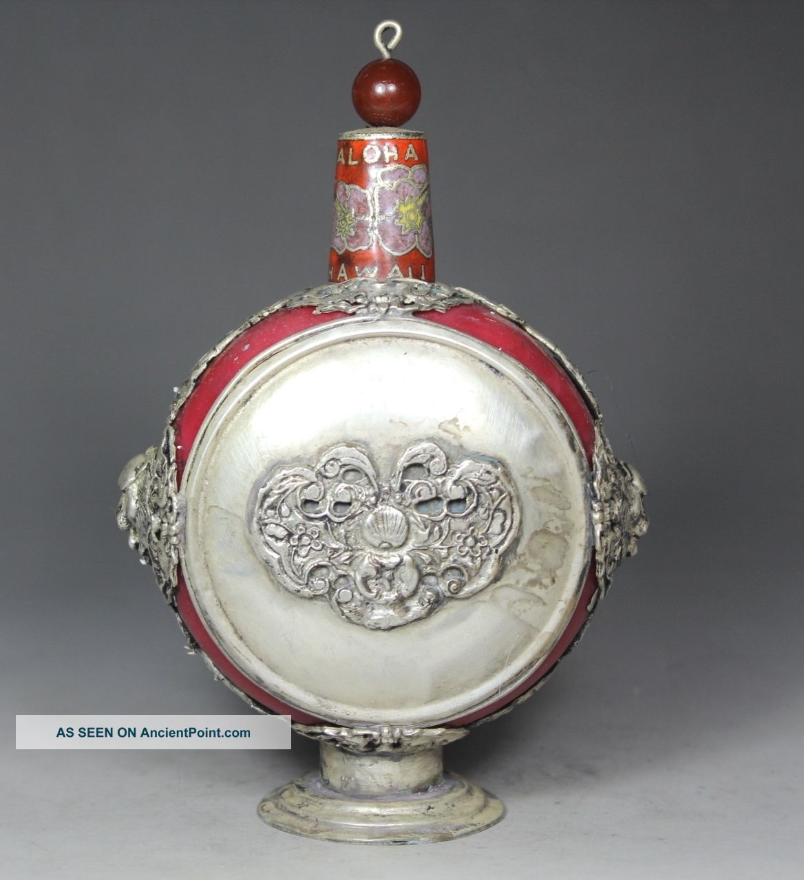 Chinese Handwork Bat Old Jade Snuff Bottle Snuff Bottles photo