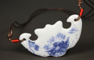 Chinese Old Porcelain Handwork Painting Flower Pendant photo