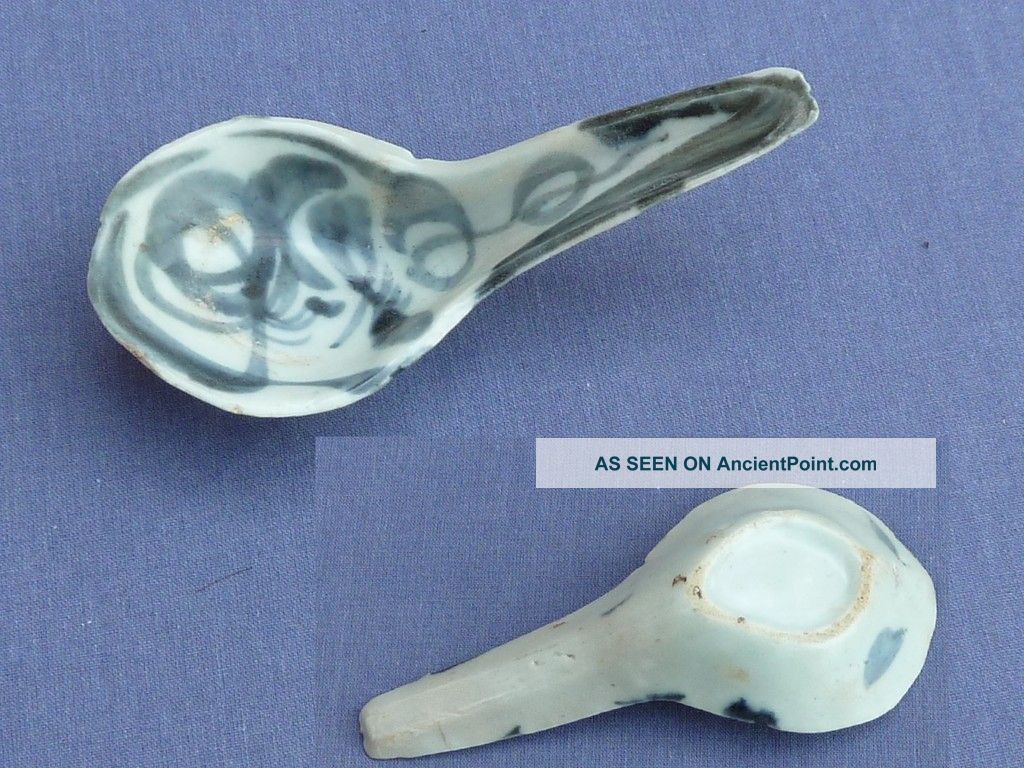 10.  5cm Chinese Hand Painted Floral Spoon - Btiful Item Porcelain photo