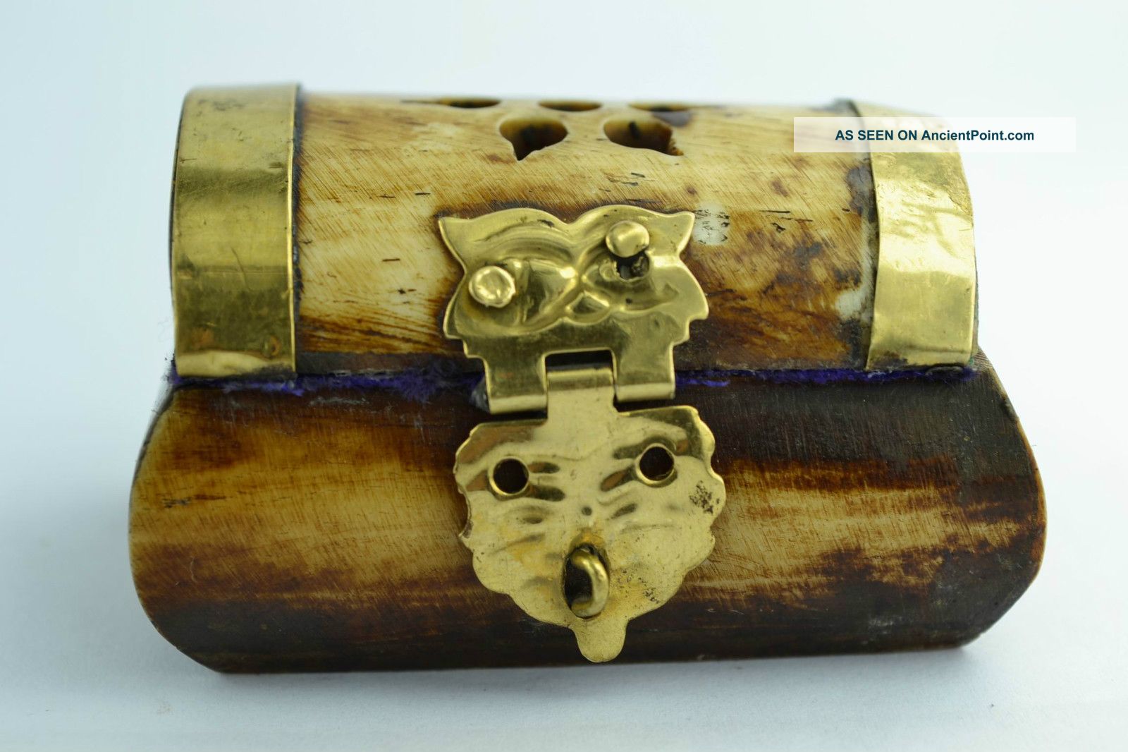 China Collectibles Old Tibet Wonderful Handwork Carving Flower Jewel Box +++++++ Boxes photo