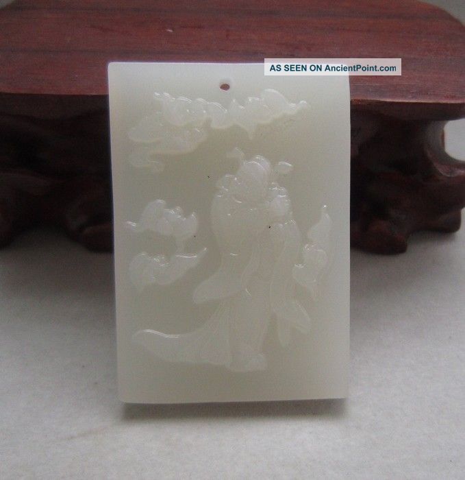 Chinese Elegant Soft Jade Carving He Tian Jade Pendant 005 Necklaces & Pendants photo