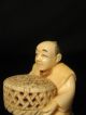 Antique Japanese Inked Ox Bone 象牙 Netsuke Of A Sitting Man W.  A Basket,  Signed Netsuke photo 10