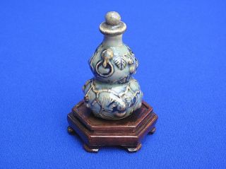 Fine Antique Chinese Porcelain Detailed Squash Blossom Snuff Bottle photo
