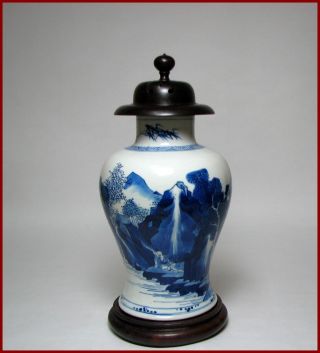 Stunning & Rare 17/18c Kangxi Period Chinese Blue & White Meiping Vase,  11.  5 