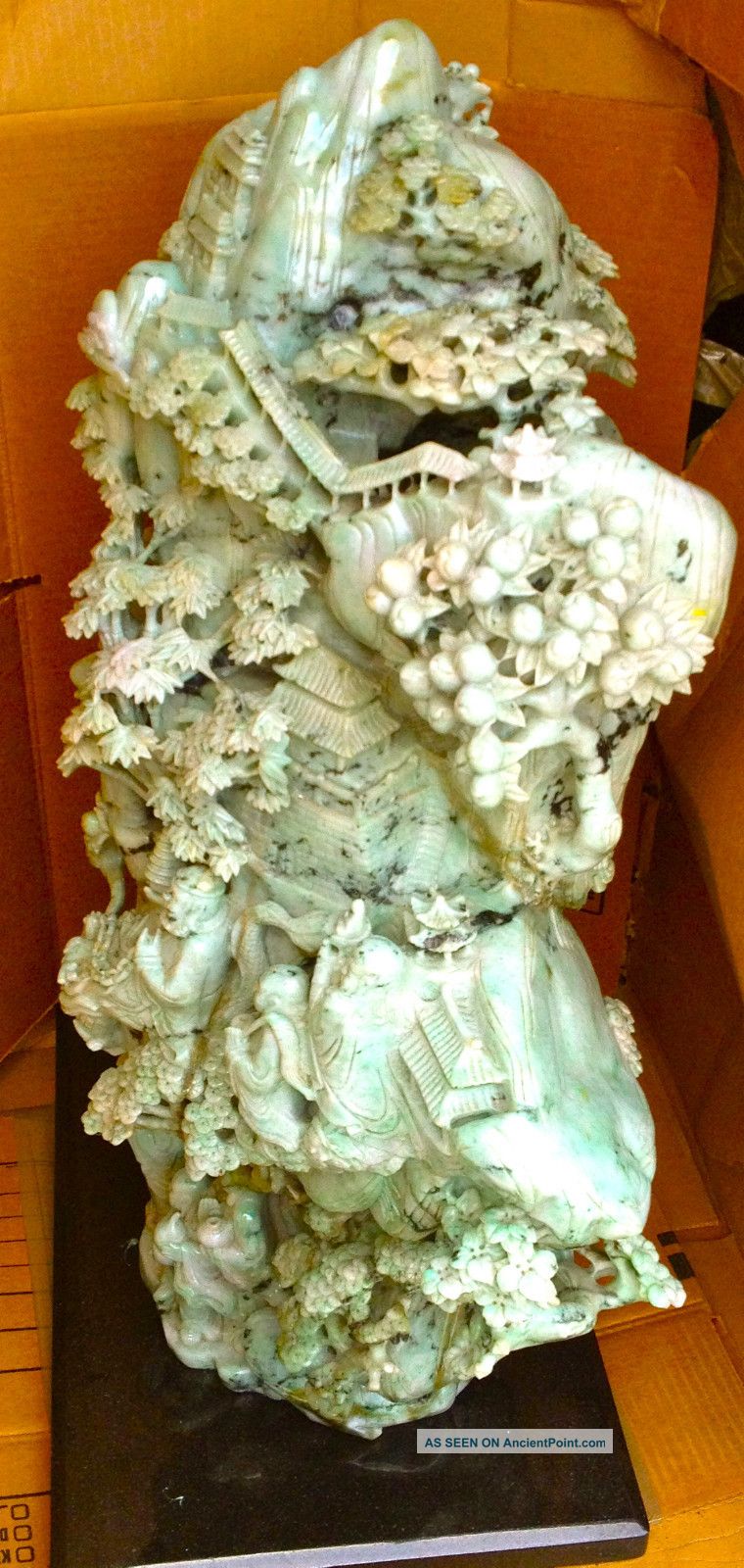 Exquisite Chinese Jade Sculpture Beyond Compare And Very Rare Buddha photo