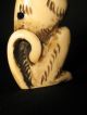 Antique Japanese 象牙 Stained Inked Ox Bone Netsuke Monkey Signed Amazing Details Netsuke photo 5