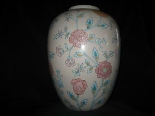 A Rare 19 Mid Centure Export Porcelain Chinese Vase photo