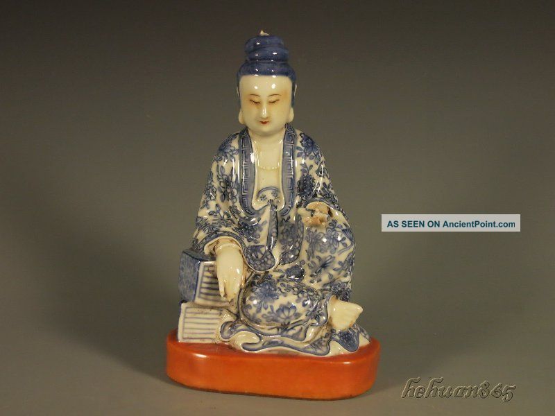 A Stunning Fine Chinese Porcelain Kwan - Yin Staue Vases photo