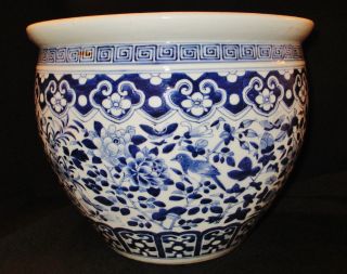 & Rare Antique Chinese Blue & White Porcelain Fish Bowl - Kangxi photo